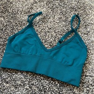 Size 4 lululemon sports bra